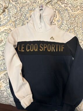 Le Coq Sportif Two-Tone Logo Hoodie — Cream & Navy